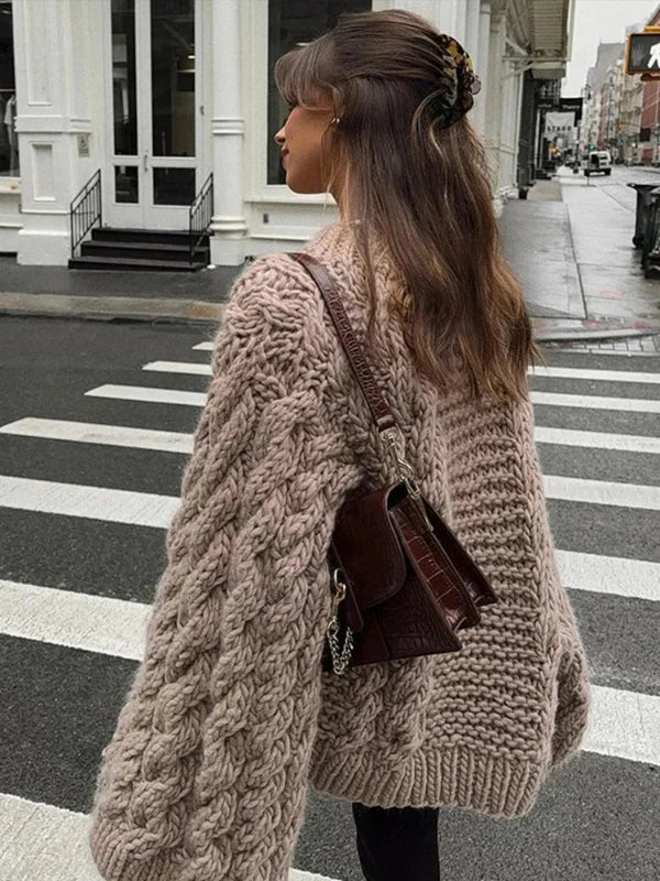 JOVELYN | COZY KNITTED SWEATER