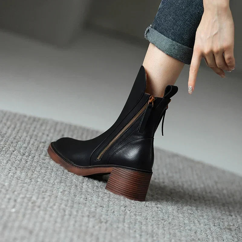 NIA | LEATHER ANKLE BOOTS