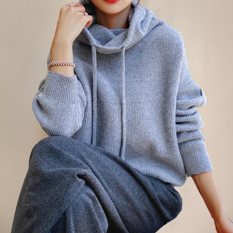 SENIDA | COZY KNITTED HOODIE